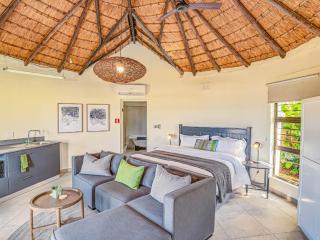 Shrimp Lane Cottages, Sea Horse Chalet - Ballito - 2