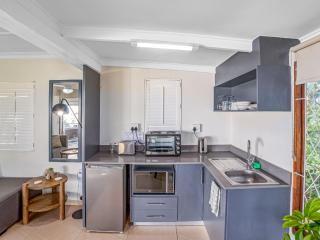 Shrimp Lane Cottages, Saw Sea Chalet - Ballito - 4