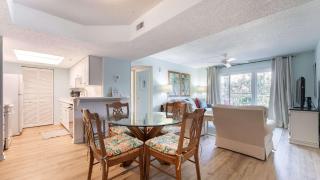 Beach Club 203 - East End - 8