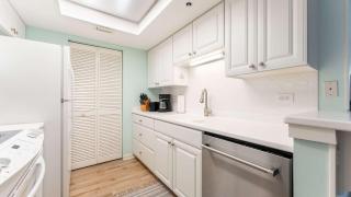 Beach Club 203 - East End - 4
