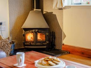 3 Bed in Nantgaredig 56410 - Llanfynydd - 7