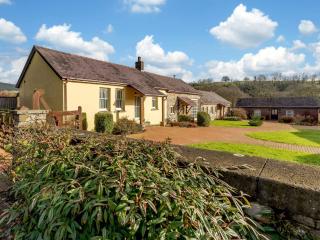 3 Bed in Nantgaredig 56410 - Llanfynydd - 3
