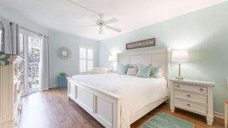 Beach Club 203 - East End - 2