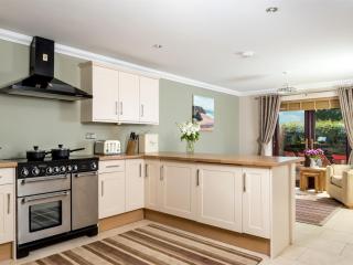 4 Bed in Ystradgynlais BN343 - Ystalyfera - 7