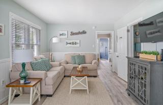Coastal Condo - Close to Beach & Entertainment - Rehoboth Beach - 0
