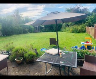 Spacious 2 bedroom property - Tettenhall - 1