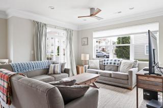 Grande Getaway - Walking Distance to the Beach - Rehoboth Beach - 0
