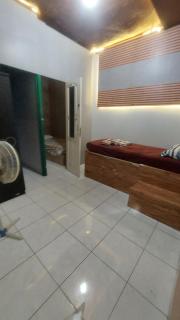 She Guest House - - 5