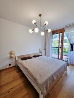 Apartment with Green Terrace and Free Parking - 4