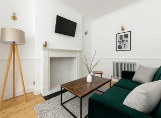 Spacious 2 Bed Flat in Hammersmith - London - 4