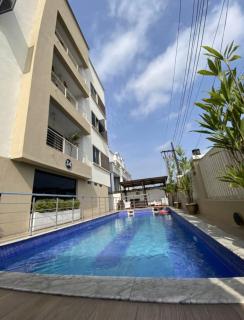 Modern Room with Pool Access in Lekki Phase 1 Perfect for Relaxation and Business Stays - Lagos - 3