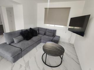Maestro I Apartment - Larnaca - 0