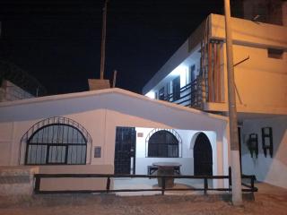 ALOJAMIENTO M&S Camaná - La Punta - 1