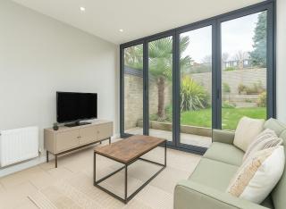 2 Bed Garden Flat in Acton - Londra - 4