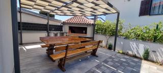 Villa Josip with seaview and heated pool - by TA Leut Agency - 6