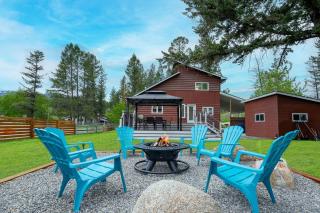 The Pines on 15th Ave - Hot Tub, BBQ - Invermere - 6