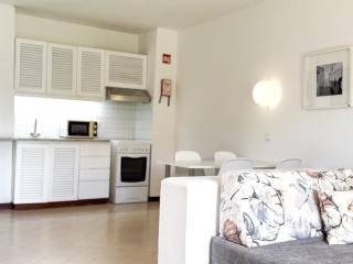 Aura Village - City Beach Apartments - 7