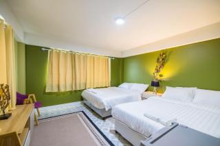 113 Yellow House Hostel - Phuket - 1