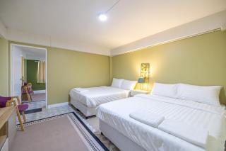 113 Yellow House Hostel - Phuket - 3