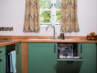 1 Bed in Kirkby Green 94133 - - 3