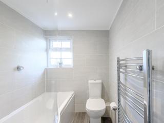 4 Bed in Brockenhurst 80420 - Brockenhurst - 1