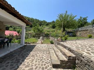 Traditional Albanian Escape Near Tirana - - 2