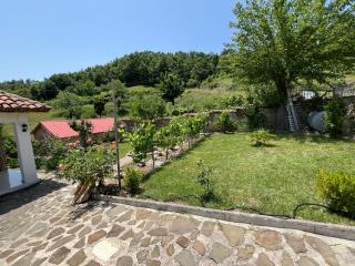 Traditional Albanian Escape Near Tirana - - 1