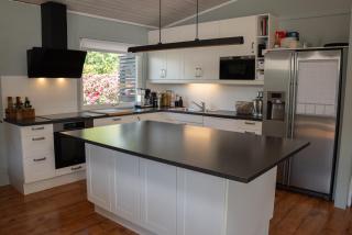 Sunny, Family-Friendly Near Zoo & Local Beaches - 3