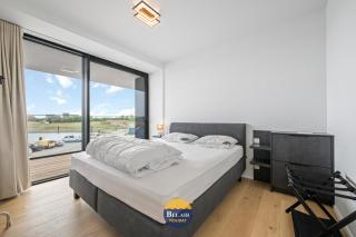 Stylish and luxurious 3-bedroom apartment with a large sunny terrace T19 - 1