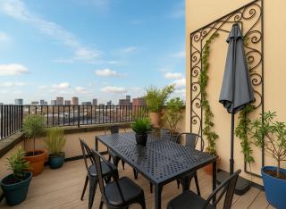 3 Bed Balcony Flat in Nine Elms - London - 3