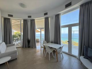 Amelia Seaview Apartments & Studios - Kallithéa Halkidikis - 3