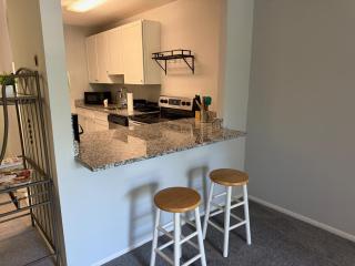 Modern 1br In Elkins Park Pool - Elkins Park - 9