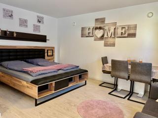Moderne Ferienwohnung nahe Ravensburger Spieleland & Friedrichshafen - mit Außenbereich - Meckenbeuren - 0