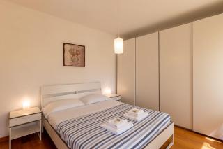 GuestHost - Bright Central Ariston apartment x6! - Sanremo - 0