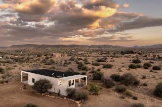 Nexus By The Cohost Company - Pioneertown - 5