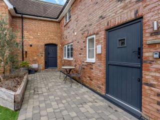 3 Bed in Newport 90245 - Newport - 0