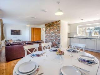 3 Bed in Newport 90245 - Newport - 7