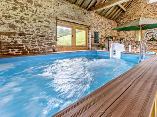1 Bed in Abergavenny BN184 - Pont Newydd - 0