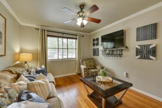 Half-Mi to SFA Campus Lumberjack-Ready Retreat - Nacogdoches - 7