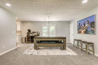 Ping-Pong and Pool Table Peaceful Stonecrest Escape - - 4