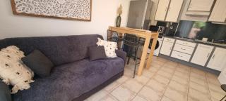 BORD DE MER, 5 min à pied de la plage, WIFI, TRES JOLI APPARTEMENT MAISONNETTE 4 COUCHAGES, - 2