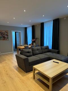 Stylish & Spacious Apartment - 89m2 - Arendal - 0