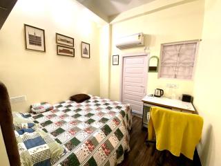 Mini Studio 2 Close to Quest Mall - 2