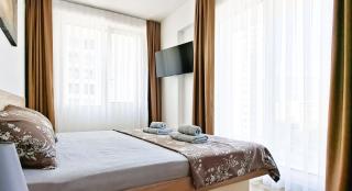Luxury condos on 18th, 5th and 3rd floor, with pool, fitness, parking included - Skopje - 2