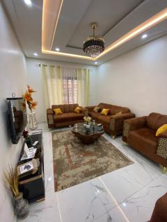 Trombon House - - 8
