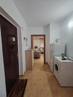 Vangert Apartment - 1