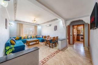 L'essentiel au soleil piscine parking - 1