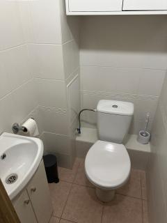 Spacious 4-Room Apartment in Klaipėda Old Town - Klaipeda - 5