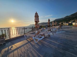 First Class Apartments - Dobra Voda - 0