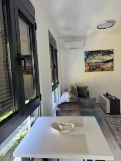 First Class Apartments - Dobra Voda - 5